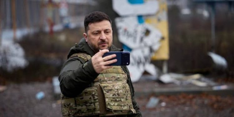 Zelenski stigao na prvu liniju fronta, u panciru objavio iznenađujuće vijesti o gradu Kupjansku