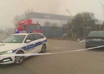 Hrvatska: Požar u CIAK-ovom pogonu pod kontrolom, skladište uništeno, mjeri se kvaliteta zraka