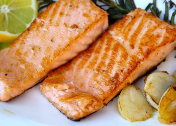 Losos u fritezi za 20 minuta: Mali trikovi za savršen zalogaj