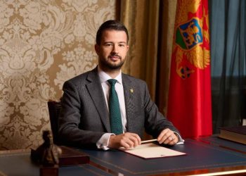 Milatović predložio izmjenu Ustava: Neradna nedjelja i praznici kao ustavno pravo