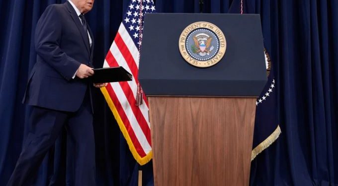 Donald Tramp: Ako Iran zatvori Ormuski moreuz, SAD će ih gađati 20 puta jače