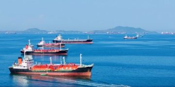 Trump zaprijetio udarom; Iran uzvraća: Hormuz nije za “neprijatelje”