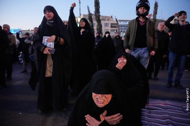 Техеран, јутро без Хамнеија