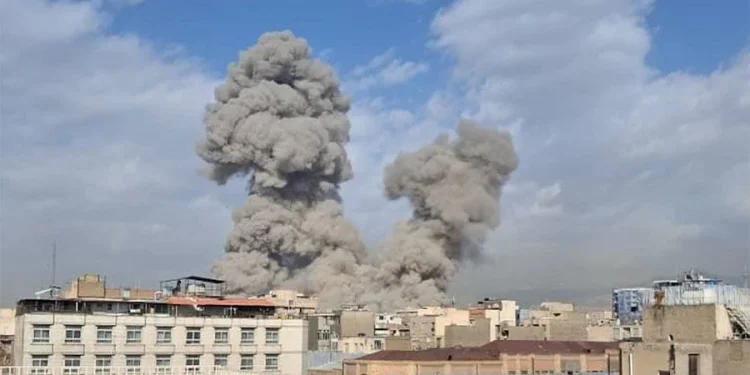 Iran i Izrael razmjenjuju udare, eksplozije u Dubaiju, Dohi i Abu Dhabiju