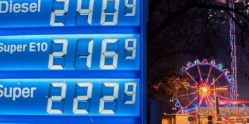 Dizel u Njemačkoj na rekordnih 2,327 evra po litru uprkos mjerama