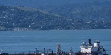 Francuska oslobodila naftni tanker povezan sa Rusijom nakon plaćene kazne