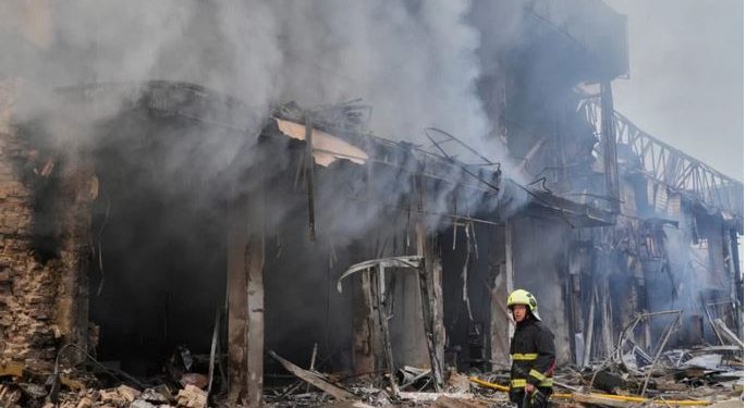 Broj povrijeđenih u ruskom napadu na Kijev porastao na 87