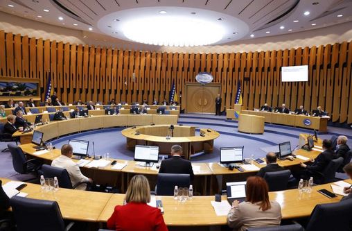 Dom naroda bi danas trebao raspravljati o zakonima koje Brisel smatra ključnim za otvaranje pregovora