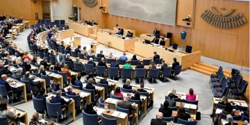 Vlast u Švedskoj popustila pred zahtjevima desničara: Usvojen kontroverzni zakon o “dobrom ponašanju”