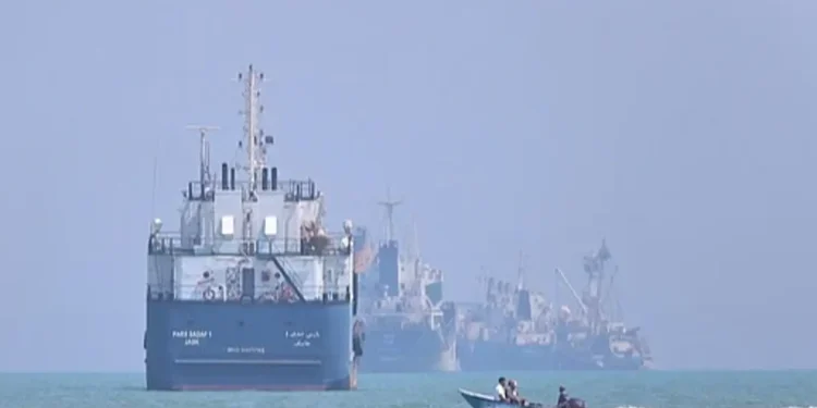 SAD pogodio naftni tanker u Hormuzu, koristili rakete “Hellfire”