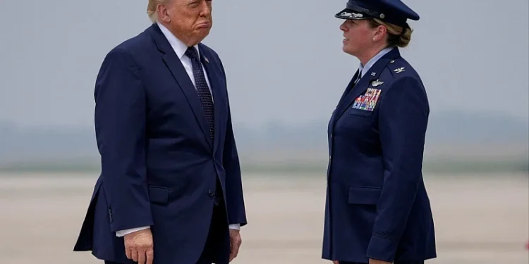 Stotine šumskih požara poharale Kanadu, Trump im prijeti carinama zbog dima koji ulazi u SAD