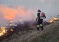Požari  haraju Krajinom: Vatrogasci i volonteri vode tešku borbu s vatrenom stihijom,MUP USK pokrenuo aktivnosti ka utvrđivanju uzroka požara