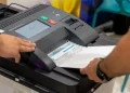 CIK BiH: Prvi kontingent opreme specifičnih izbornih tehnologija stigao u BiH