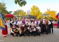 Folklorci: Ruka ruci, srce srcu!