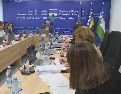 VLADA USK: Izdvojila sredstva za porodice, borce, turizam i mlade