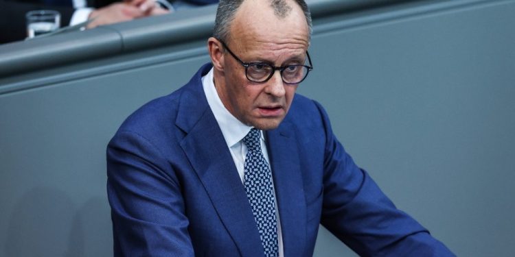 Merc uporedio planove AfD o pitanju migracije sa etničkim čišćenjem