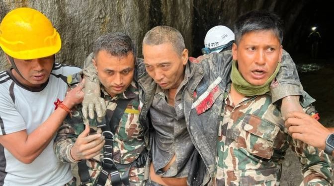 Broj žrtava klizišta u Nepalu porastao na 1.355