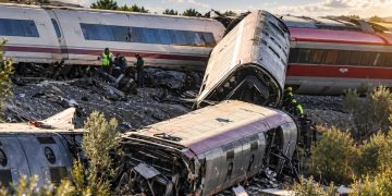 Broj poginulih u željezničkoj nesreći u Španiji povećan na 68 osoba, povređeno 180