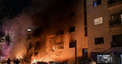 Izrael:Oko 20 ljudi ranjeno u udaru iranske rakete na Tel Aviv