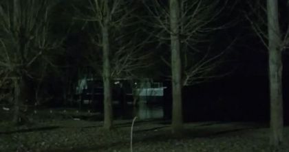 Davor Božinović: Desetine osoba, vjerovatno migranti, zapeli u močvarnom dijelu Save