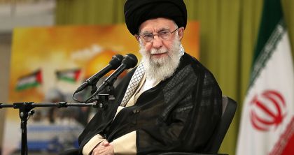 Oproštaj od ajatolaha Ali Hameneija u Iranu počinje danas i trajat će tri dana