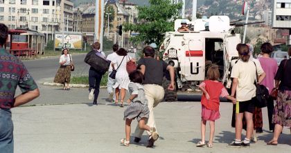 Italijanska istraga o ‘vikend-snajperistima’ u Sarajevu: Kod osumnjičenog pronađeni fotografija i prigušivač