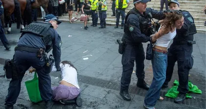 Veliki protesti u Sydneyju zbog dolaska predsjednika Izraela, scene nemira s policijom su brutalne